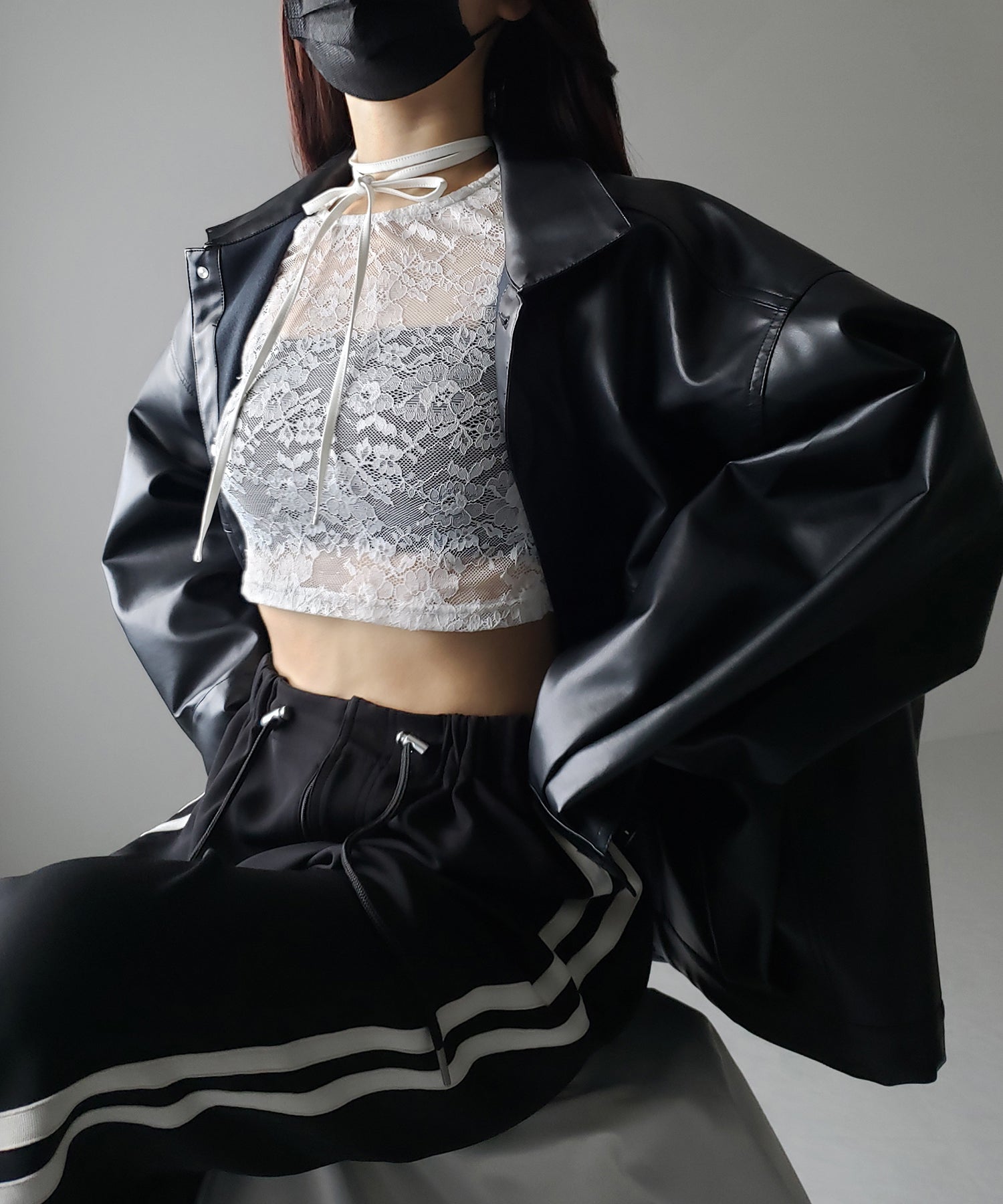 【 ２color 】ストラップリボンショートレーストップス ／ strap ribbon short lace tops