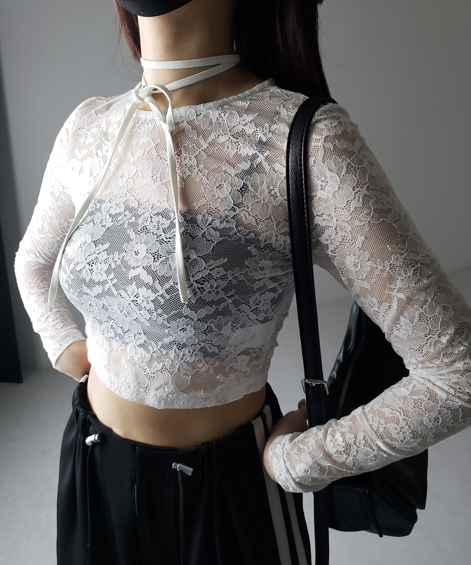 【 ２color 】ストラップリボンショートレーストップス ／ strap ribbon short lace tops