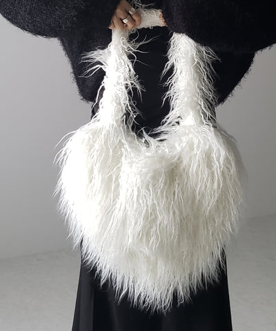 【 ４color 】シャギーファーハートショルダーバッグ ／ shaggy fur heart shoulder bag