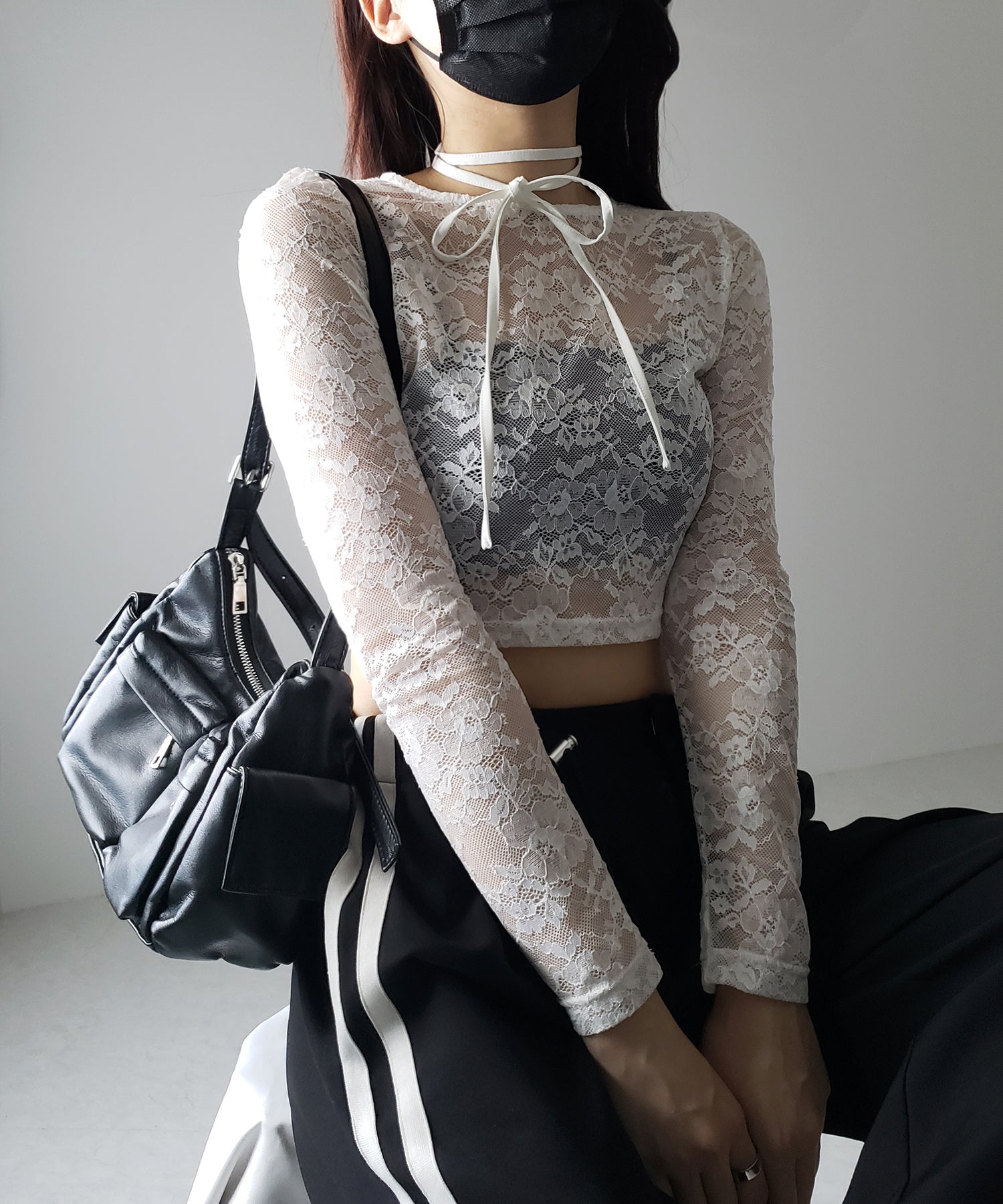 【 ２color 】ストラップリボンショートレーストップス ／ strap ribbon short lace tops