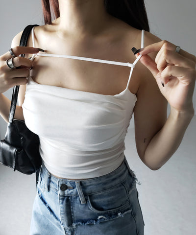 【 カップ付き／２WAY 】ラインストラップタックショートキャミソール ／ line strap tuck short camisole