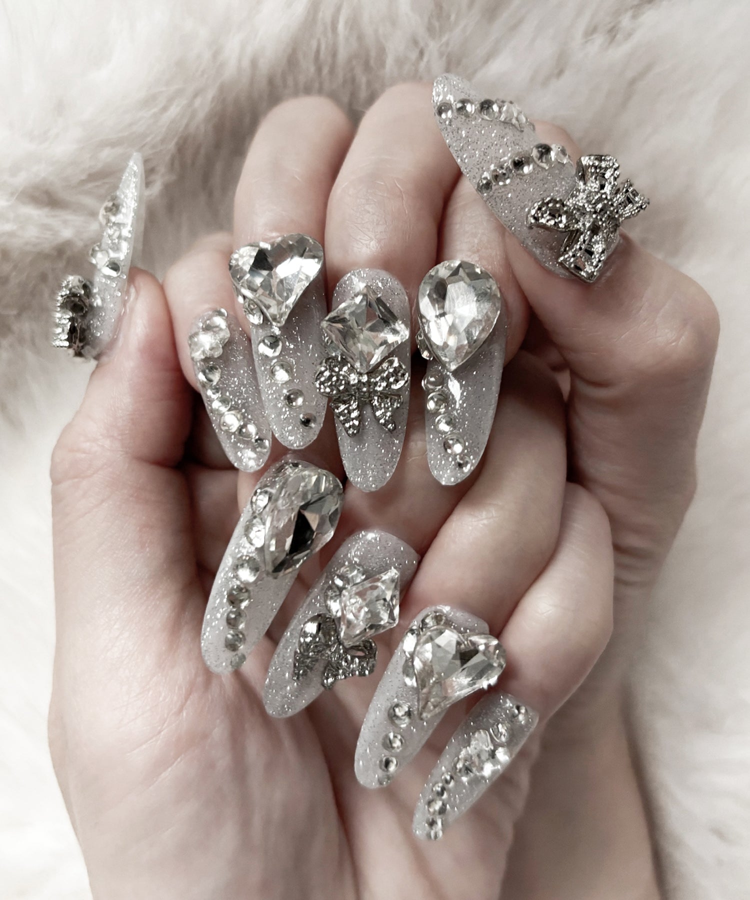 【 限定先行販売 】 bijou ribbon glitter flash nail tips