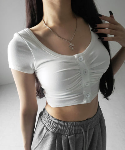 【 ３color 】フロントボタンスクエアネックギャザースリムＴシャツ ／ front button square neck gather slim T-shirt