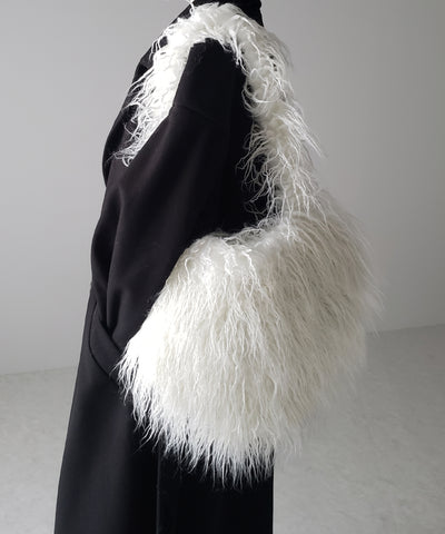 【 ４color 】シャギーファーハートショルダーバッグ ／ shaggy fur heart shoulder bag
