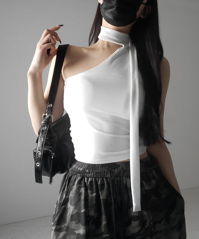 【 ３color ／ カップ付 】チョーカータイアシンメトリーワンショルキャミソール ／ choker tie asymmetry one-shoulder camisole