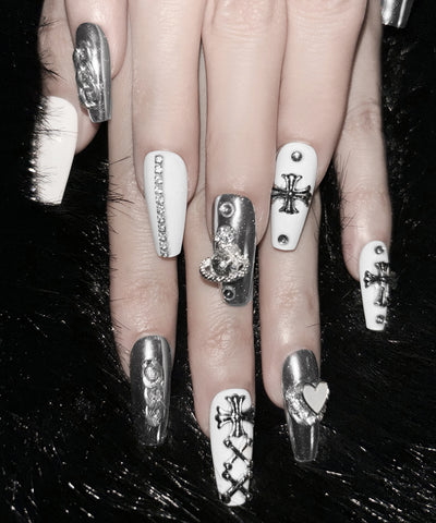 【 限定先行販売 】heart cross white silver bijou nail tips