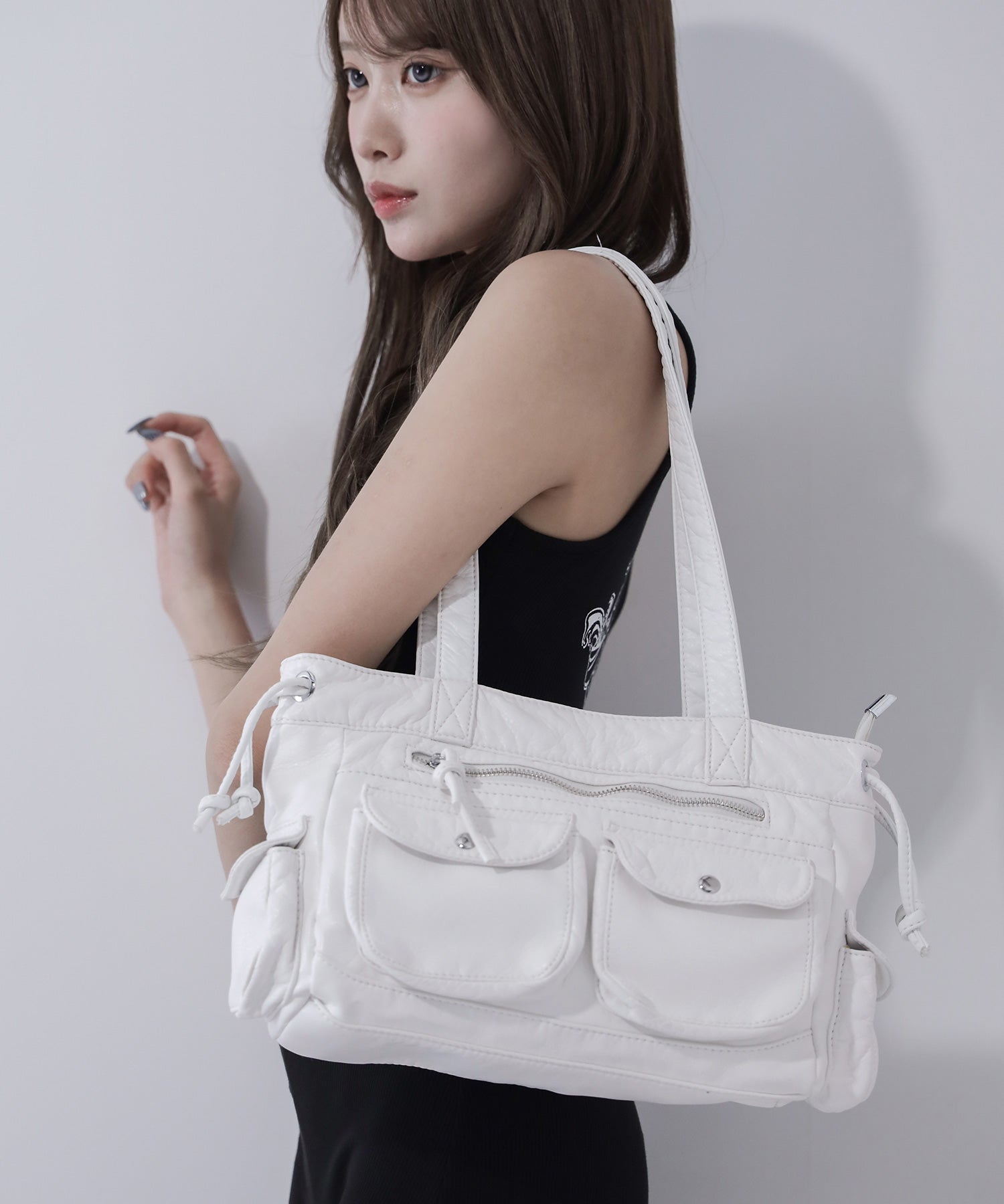 【 ３color 】アウトポケットジップアップエンボスヴィンテージハンドバッグ ／ out pocket zipup embossed vintage handbag