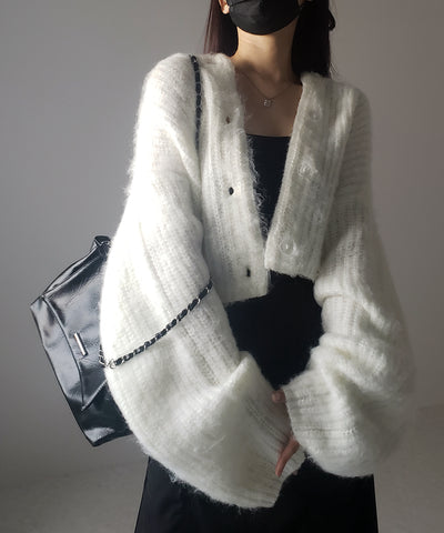 ボリュームワイドスリーブショートシャギーニットカーディガン ／ volume wide sleeve short shaggy knit cardigan