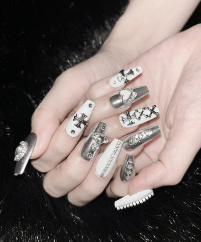 【 限定先行販売 】heart cross white silver bijou nail tips