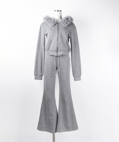 【 セットアップ 】ファーフードショートパーカー＆スウェットフレアパンツ ／ Fur short hoodie ＆ sweat flare pants SETUP