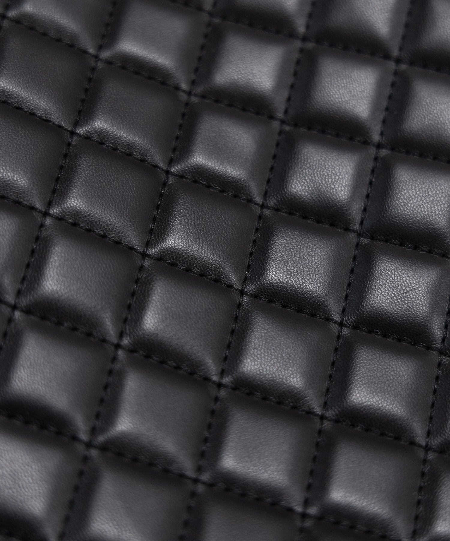 【 A4収納可 】フェイクレザーキルティングトートバッグ ／ fake leather quilted tote bag