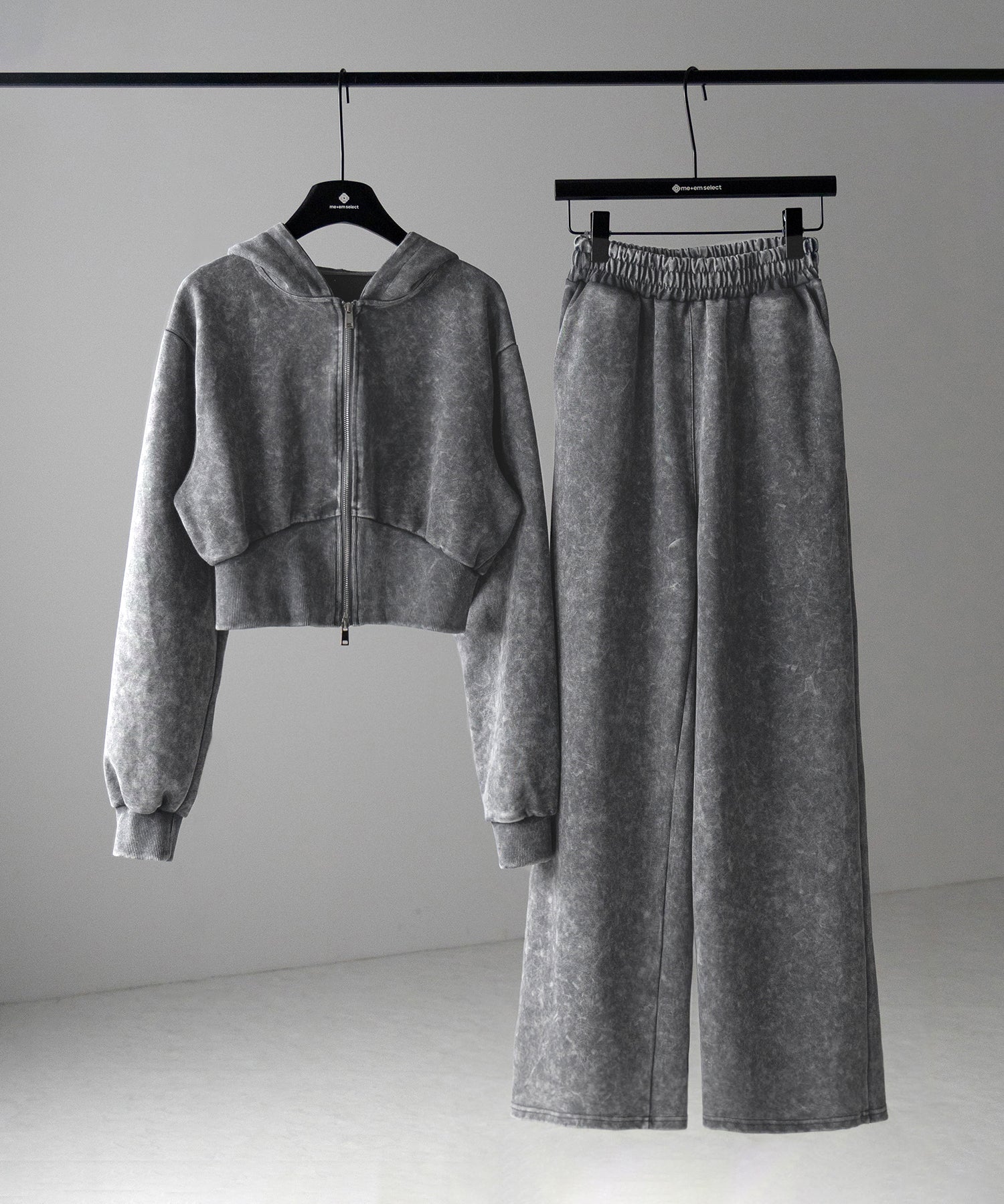 【 セットアップ 】ピグメントヴィンテージショートパーカー ＋ ワイドパンツ SET ／ pigment vintage short hoodie + wide pants SET