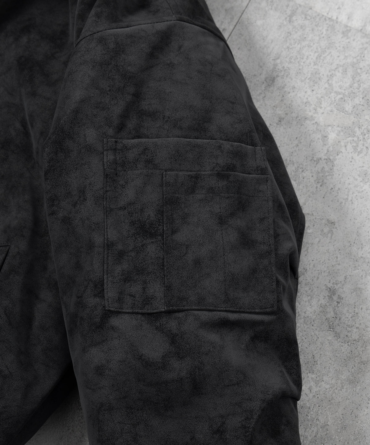 ファーフードヴィンテージフェイクレザーオーバーブルゾン ／ fur hooded vintage fake leather over blouson