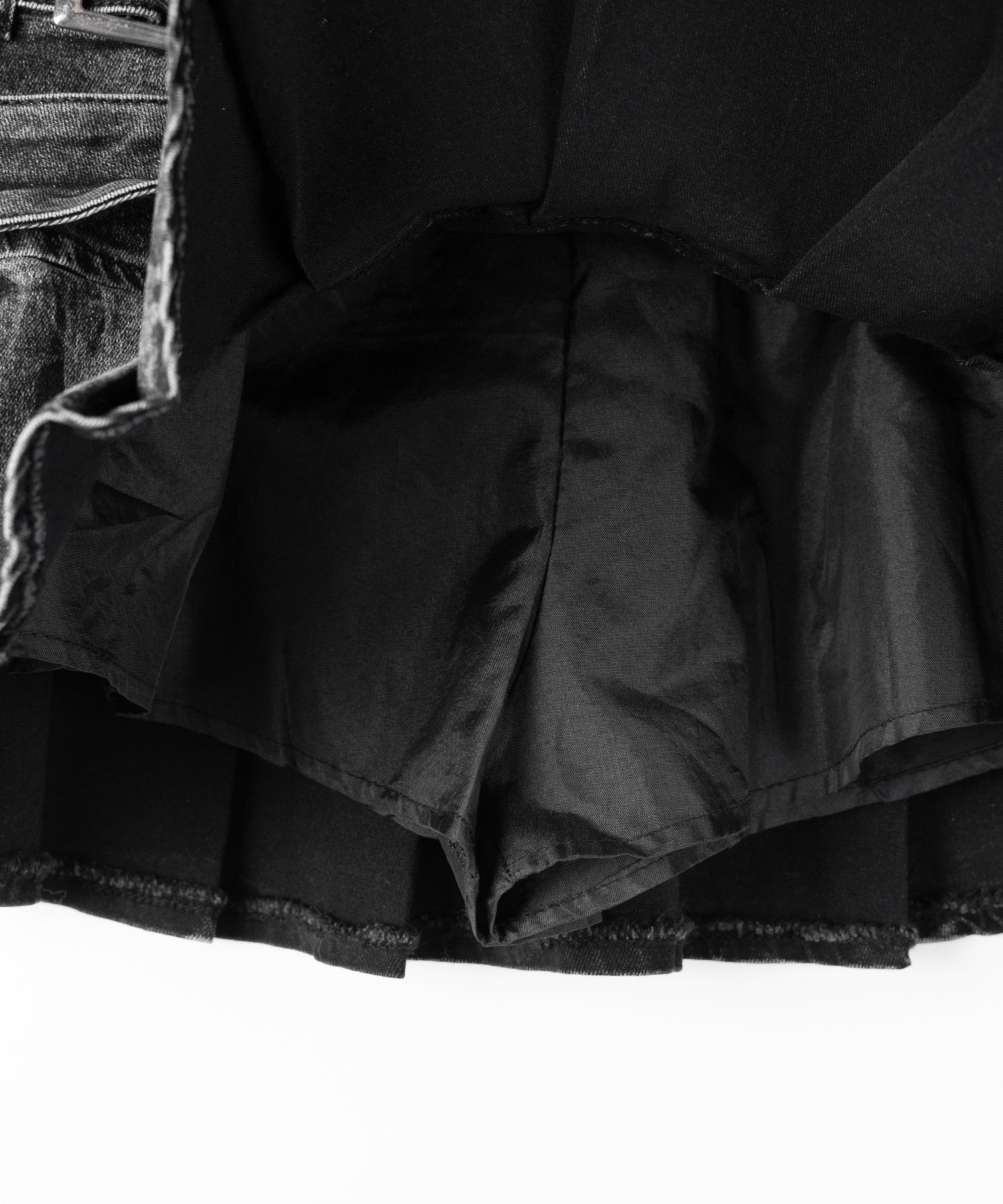 【 インパン裏地付 】ダブルベルトヴィンテージデニムプリーツミニスカート ／ double belt vintage denim pleats mini skirt