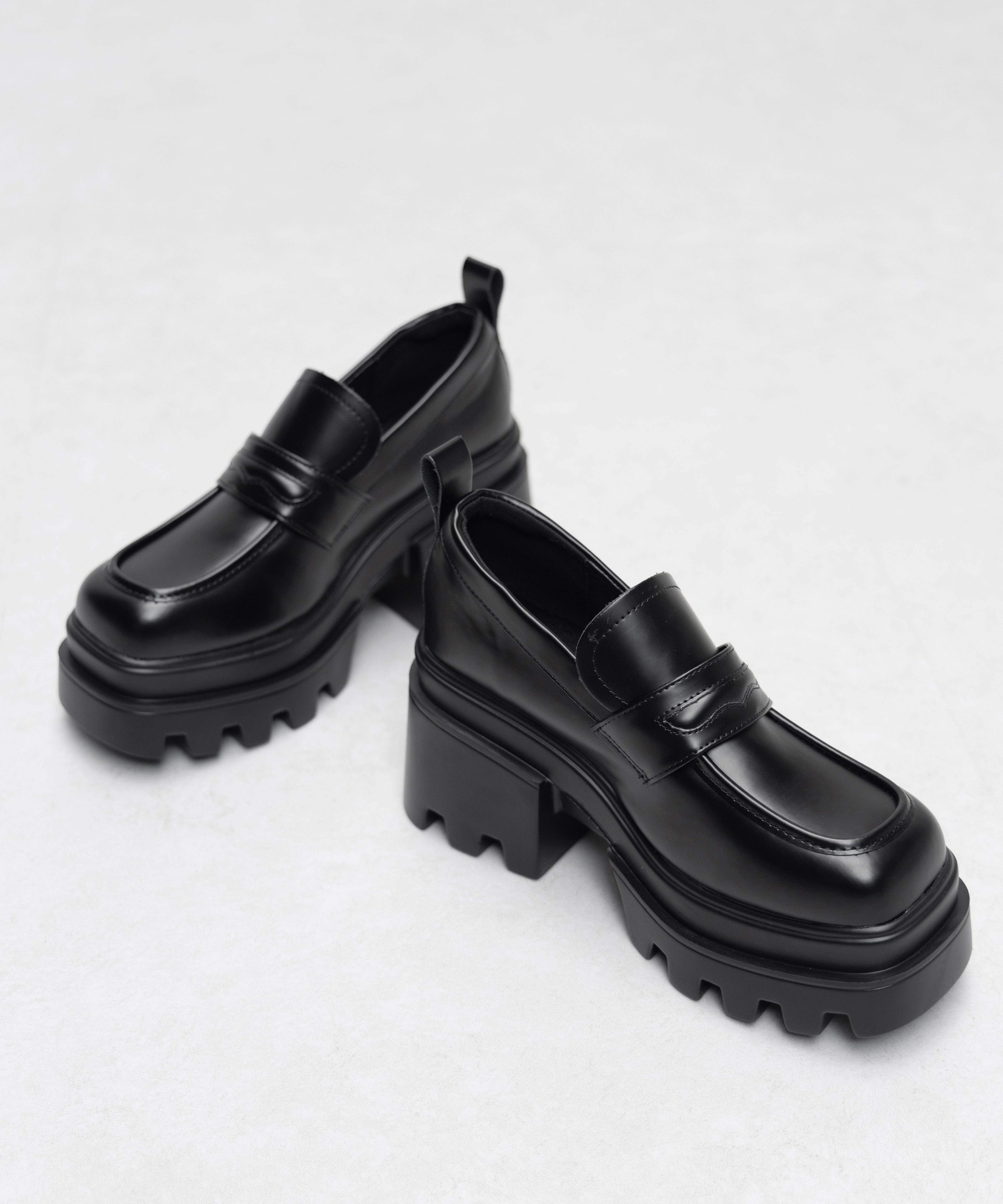 厚底チャンキーヒールコインローファー／platform chunky heel coin loafers