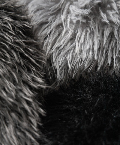 【 ショルダーストラップ付き２WAY 】バイカラーシャギーファーショルダーバッグ ／ bicolor shaggy fur shoulder bag