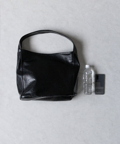 【 ２color ／ 大容量 】フェイクシボレザーワンハンドルショルダーバッグ ／ fake shibo leather onehandle shoulder bag