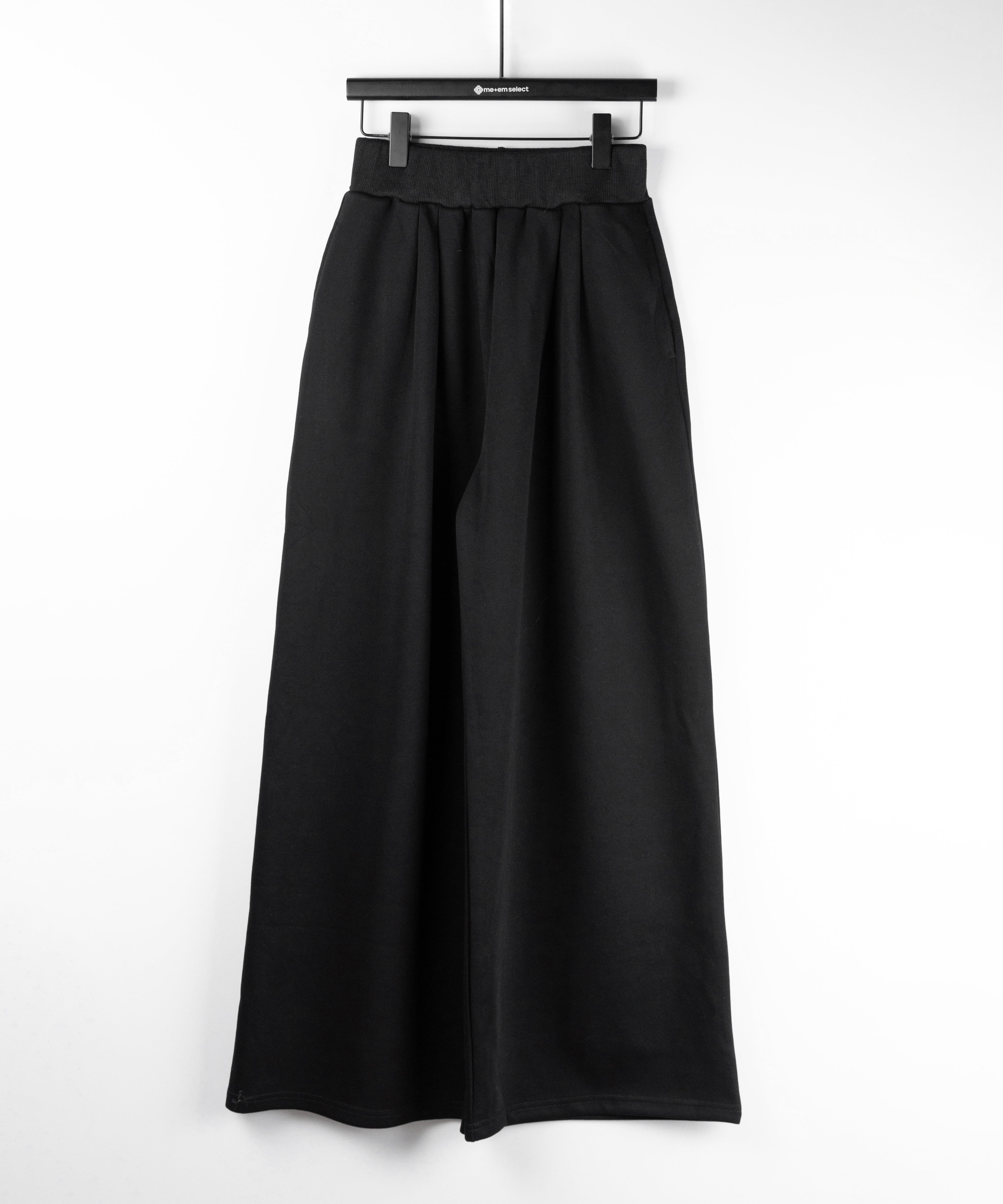 【 セットアップ 】ファーダブルジップワンショルスウェット＆タックワイドスウェットパンツ ／ Fur double-zip one-shoulder sweatshirt ＆ tuck wide sweatpants SETUP