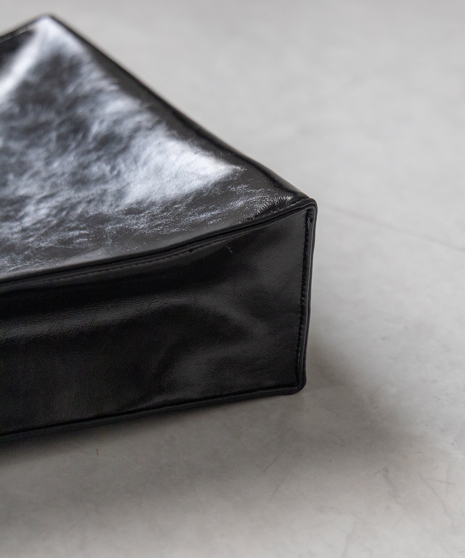 【 ２color ／ 大容量 】フェイクレザービッグスクエアトートバッグ ／ fake leather big square tote bag