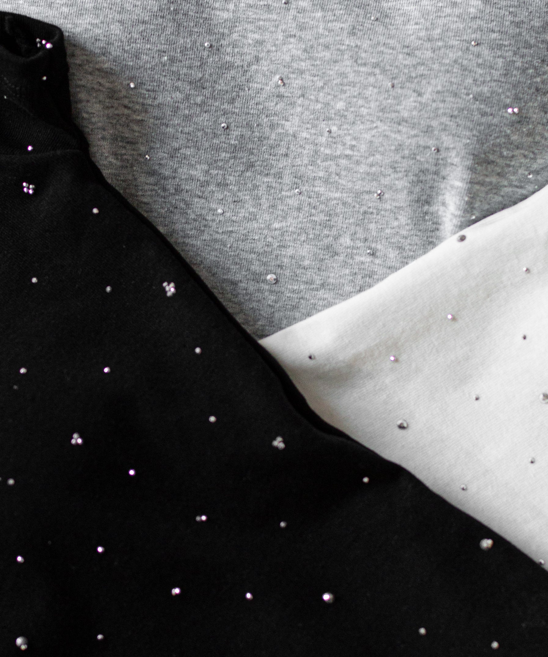 ラインストーンスクエアネックタイトＴシャツ ／Rhinestone square neck tight T-shirt