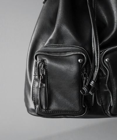 【 ２WAY 】ダブルジップアウトポケットフェイクレザー巾着ショルダーバッグ ／ ( 2WAY ) double zip out pocket fake leather drawstring shoulder bag