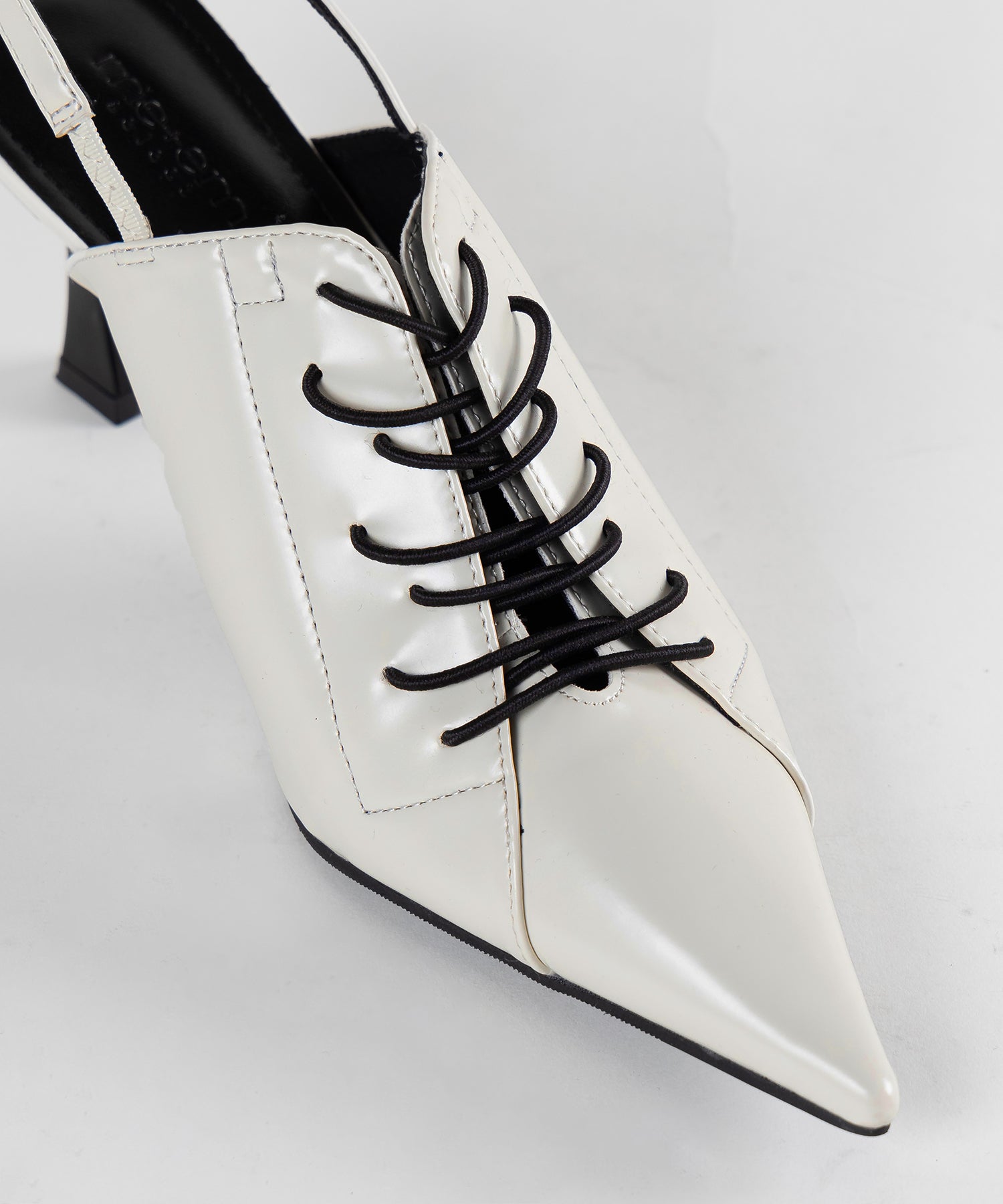 【 ３color 】ポインテッドトゥレースアップスニーカーミュール ／ pointed toe lace up sneaker mules
