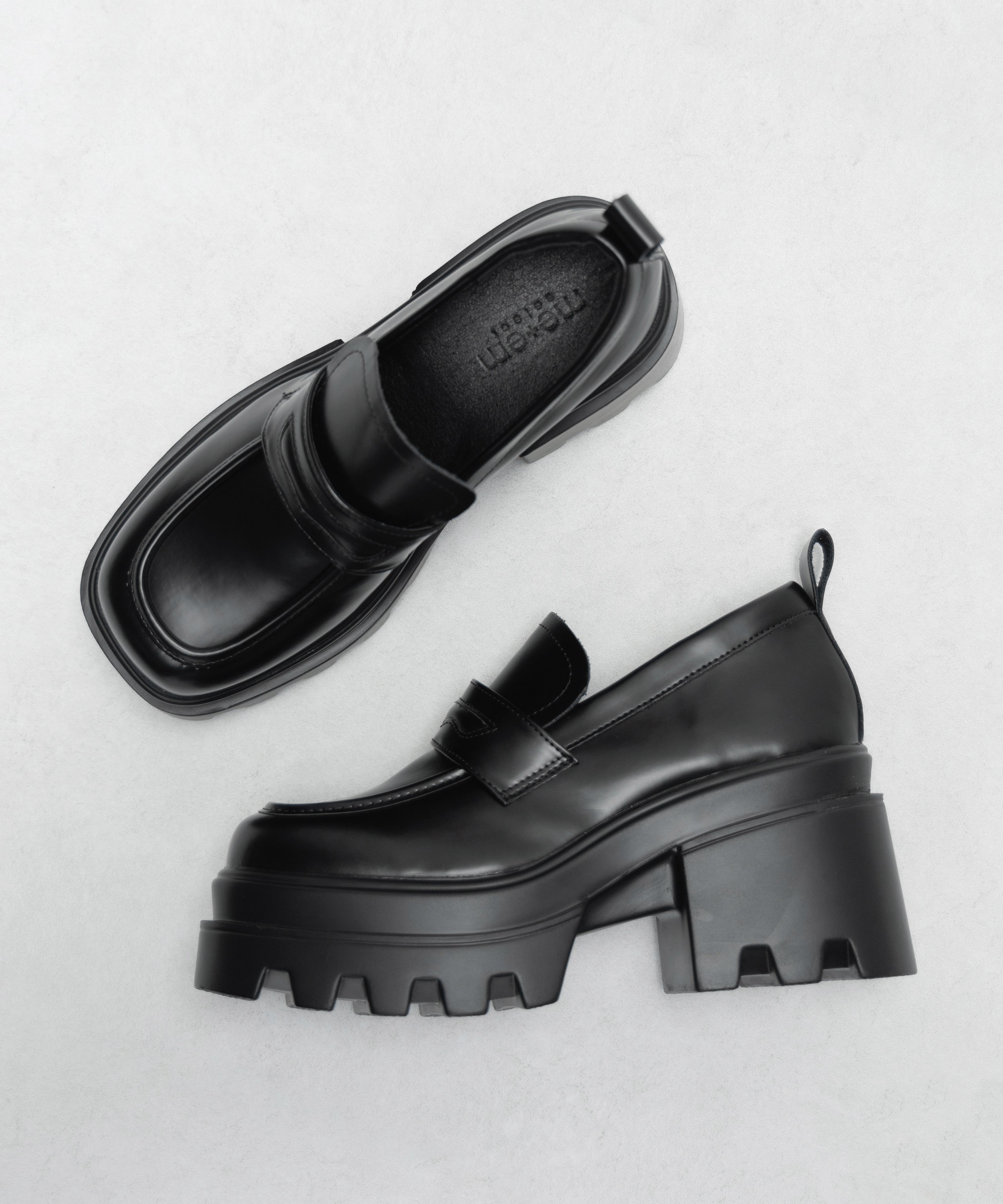 厚底チャンキーヒールコインローファー／platform chunky heel coin loafers