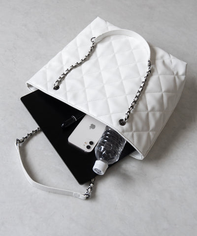 【 ３color ／ A4収納可 】キルティングチェーンスクエアトートショルダーバッグ ／ quilting chain square tote shoulder bag
