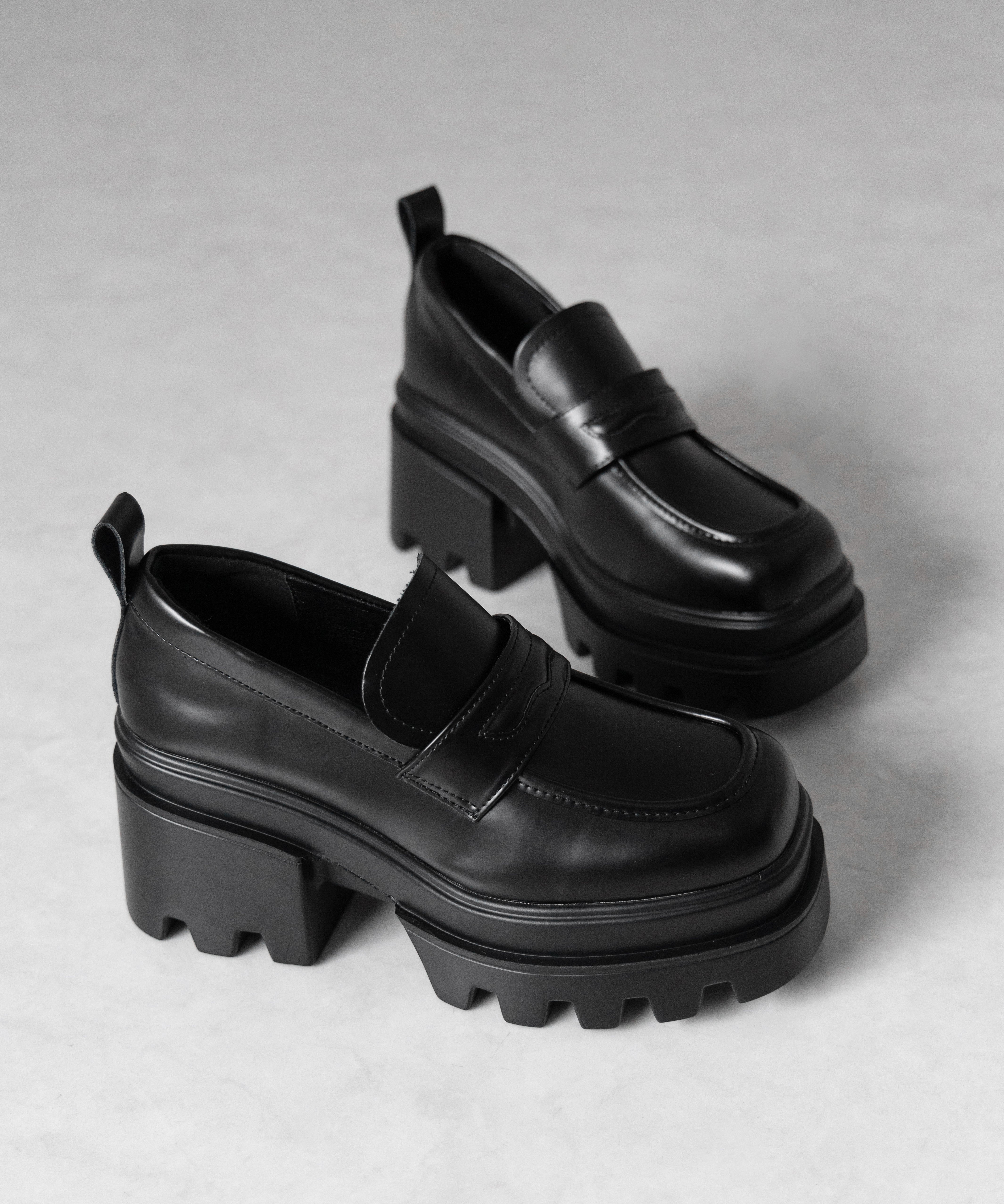 厚底チャンキーヒールコインローファー／platform chunky heel coin loafers