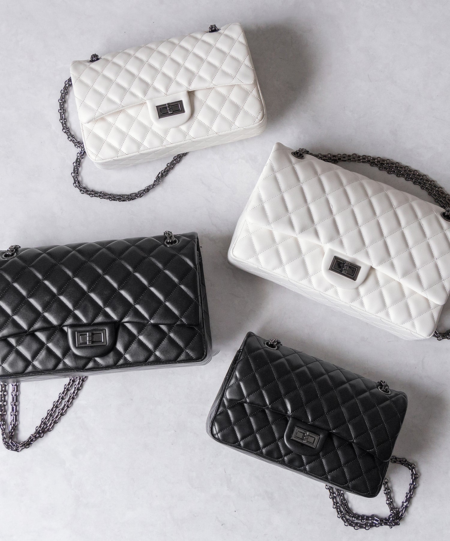 【 ２color 】キルティングチェーンスクエアショルダーバッグ ／ quilting chain square shoulder bag