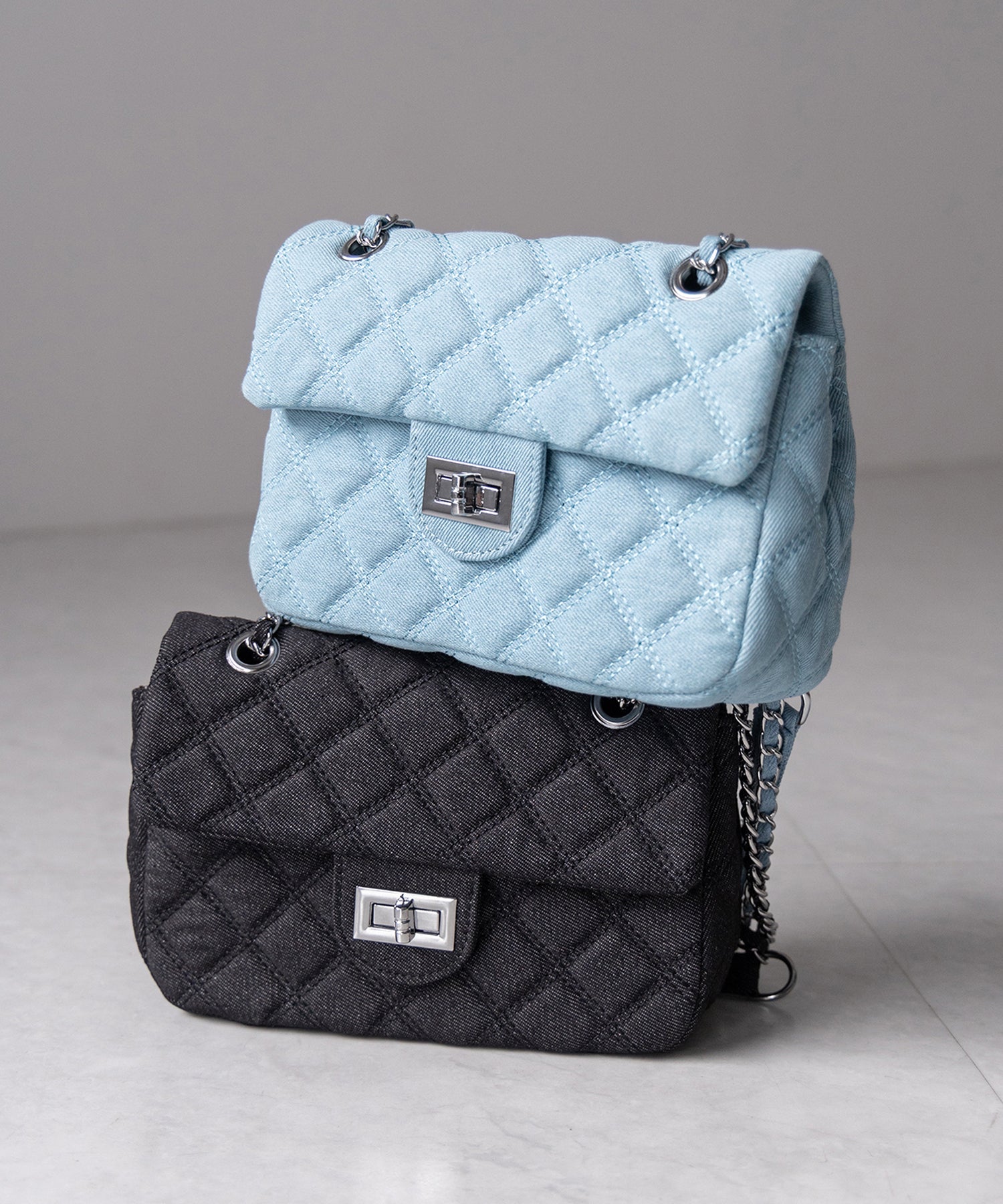 【２WAY 】キルティングチェーンデニムフラップショルダーバッグ ／ quilting chain denim flap shoulder bag