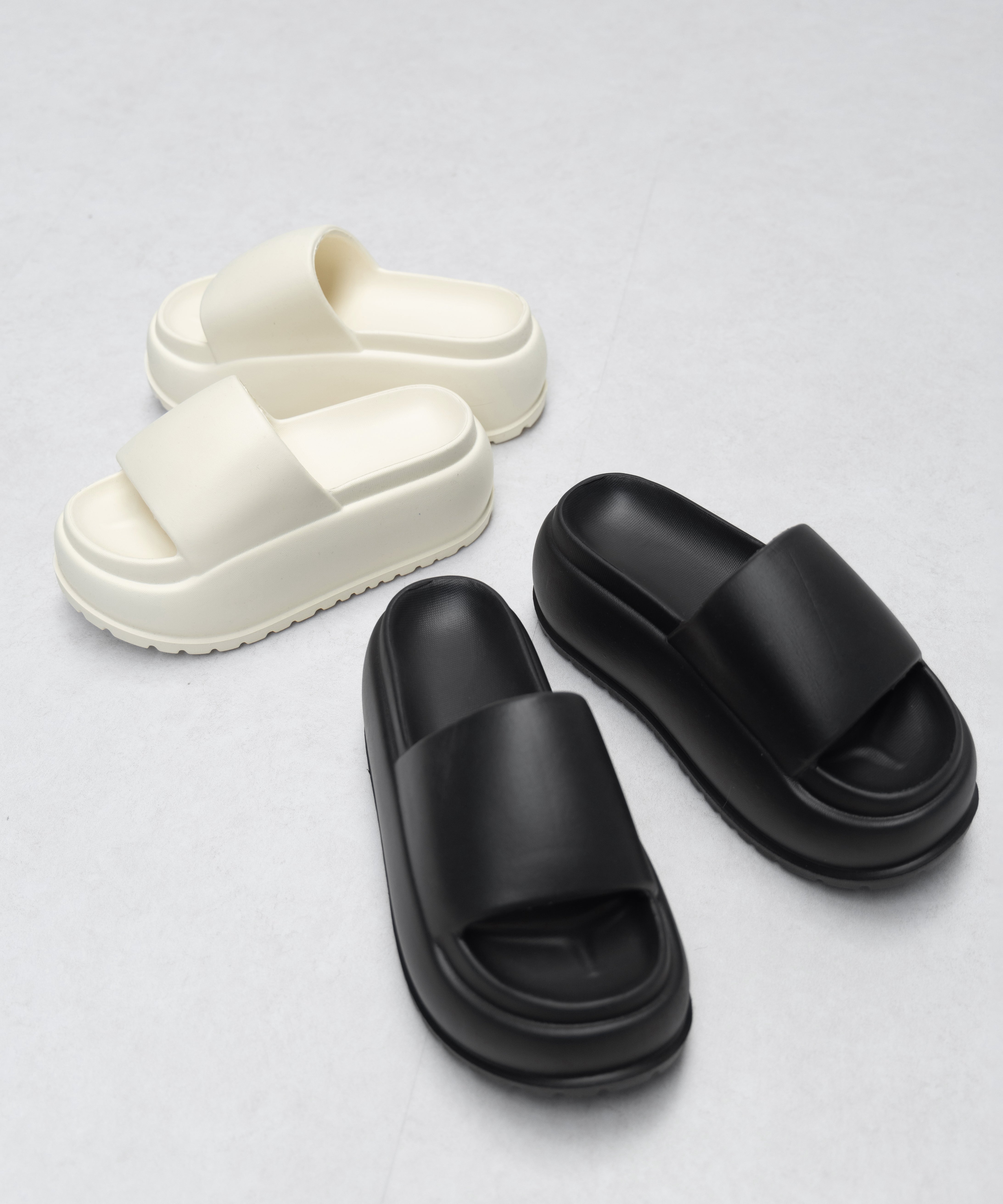 厚底ボリュームソールパフィースライドサンダル／platform volume sole puffy slide sandals