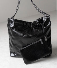 FREE / BLACK