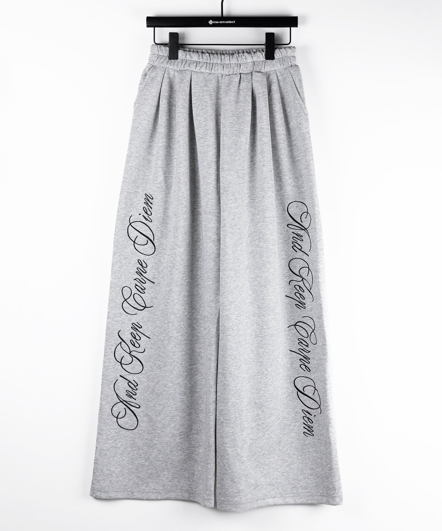 レタリングロゴ刺繍ワイドスウェットパンツ ／ lettering logo embroidery wide sweatpants