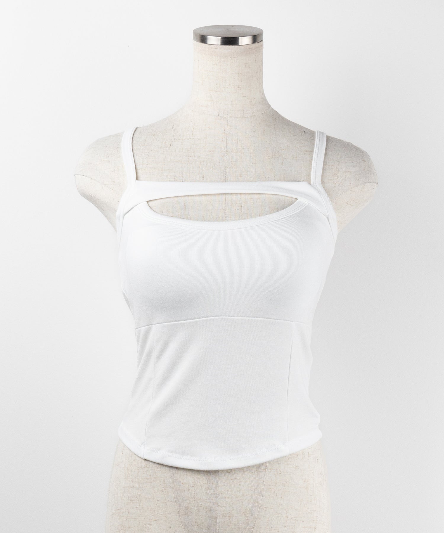 【 ３color ／ カップ付き 】胸開きカットアウトデザインスリムキャミソール ／ chest open cutout design slim camisole