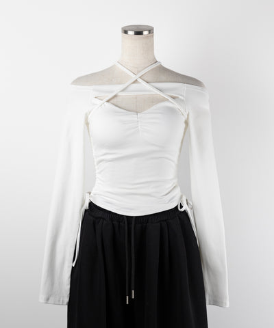 【 ２WAY 】クロスストラップリボンカットアウトオフショルトップス ／ cross strap ribbon cutout offshoulder tops