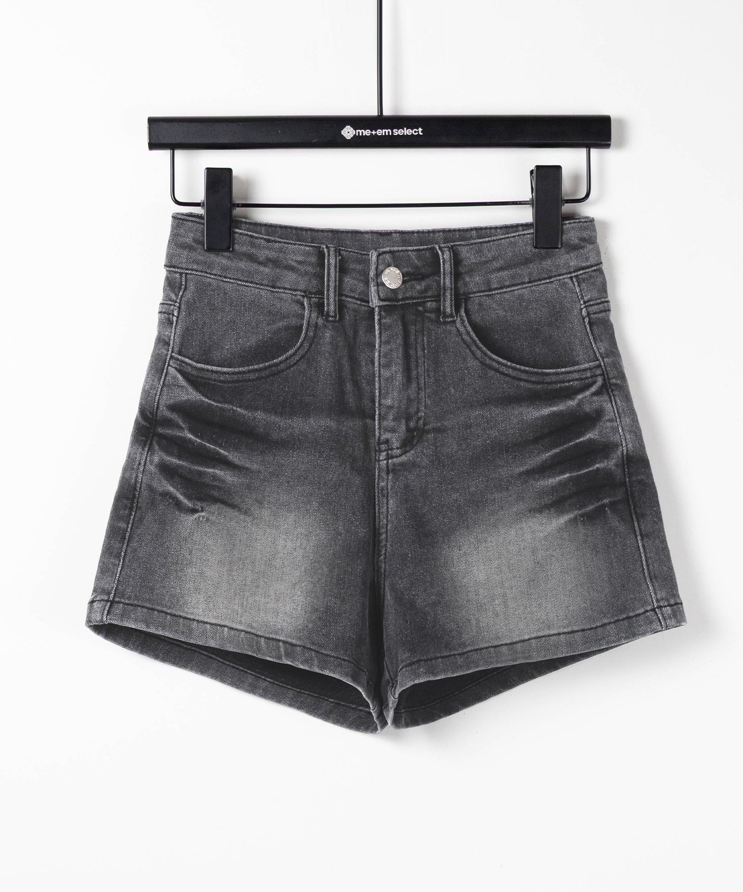 ハイウエストタイトデニムショートパンツ ／ high waist tight short pants