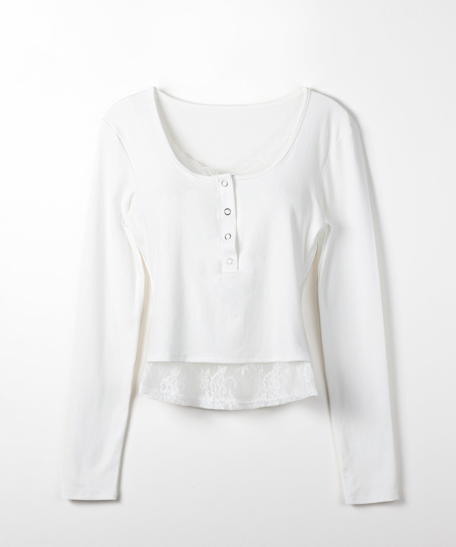【 人気アイテムの長袖verが新登場！ 】レースレイヤードヘンリーネックスクエア長袖Ｔシャツ ／ lace layered henley neck square long sleeve T-shirt