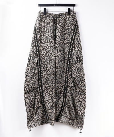 【 裾絞り可能２WAY 】レオパードヴィンテージサイドラインタックワイドスウェットパンツ ／ leopard vintage side line tuck wide sweatpants