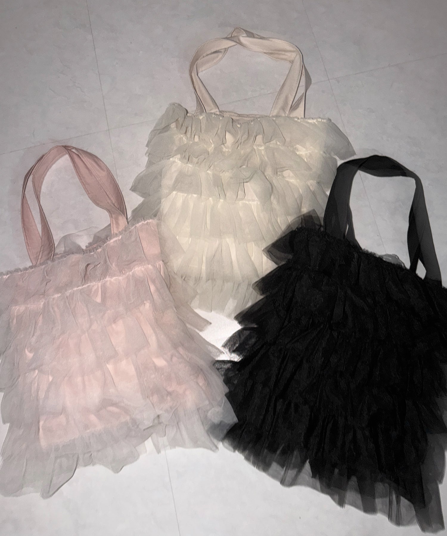 【 3color ／ A4収納可 】チュールフリルスクエアトートバッグ ／ tulle frill square tote bag