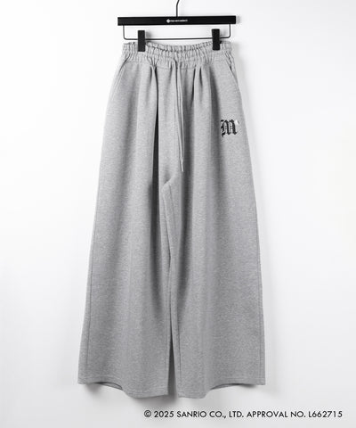 【 HELLO KITTY × me+em select 】ハローキティM LOGO ワイドスウェットパンツ ／ Hello Kitty M Logo wide sweatpants 【 セットアップ着用可能 】