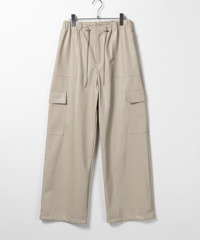 【 ４size／２color 】２WAY フェイクレザーワイドカーゴパンツ