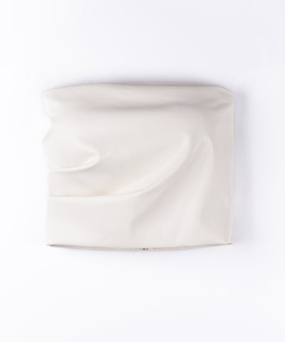 【 ２color 】サイドタックフェイクレザーショートベアトップ ／ side tuck fake leather short bare tops