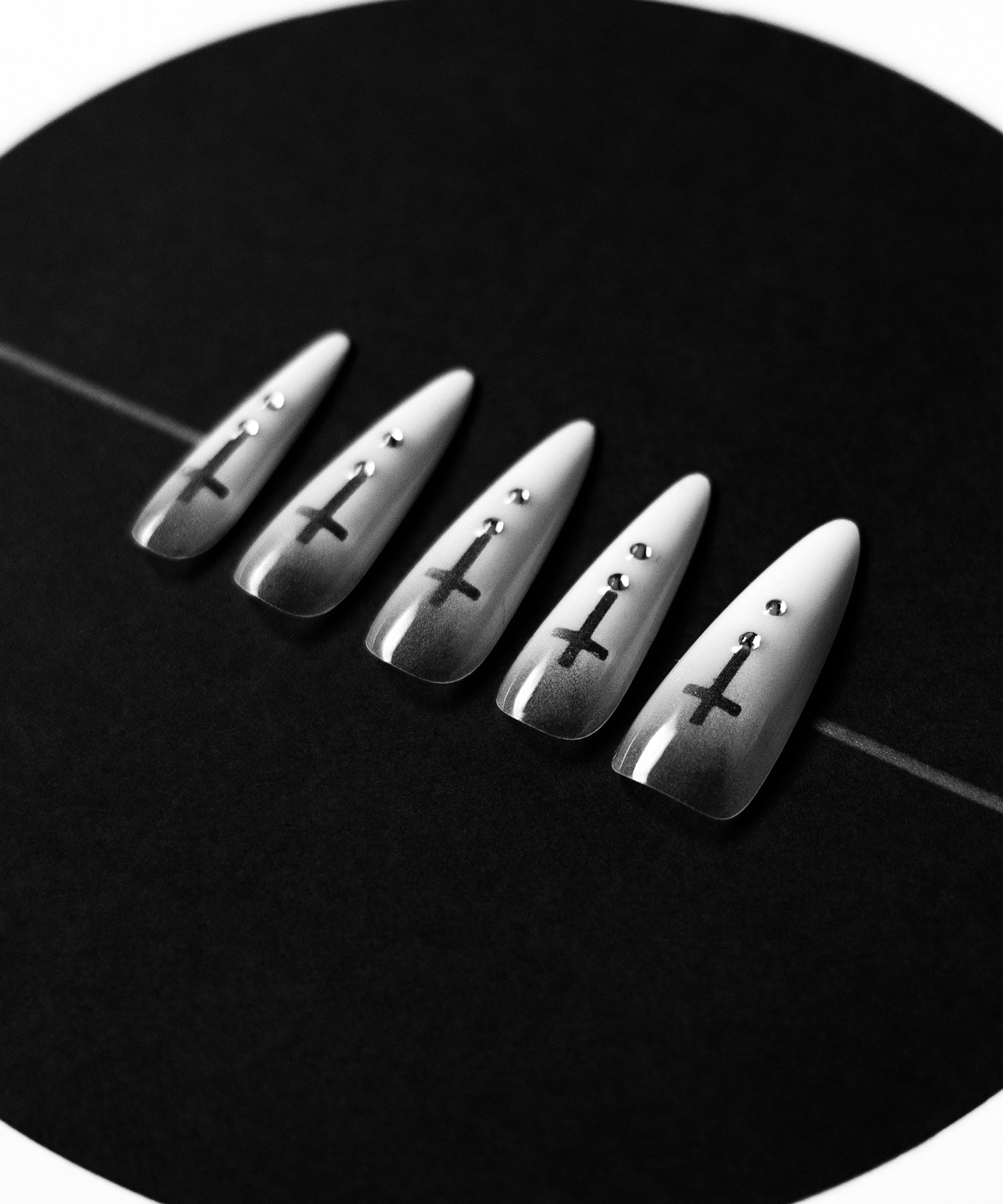 【 限定先行販売 】gradation sheer cross point long nail tips