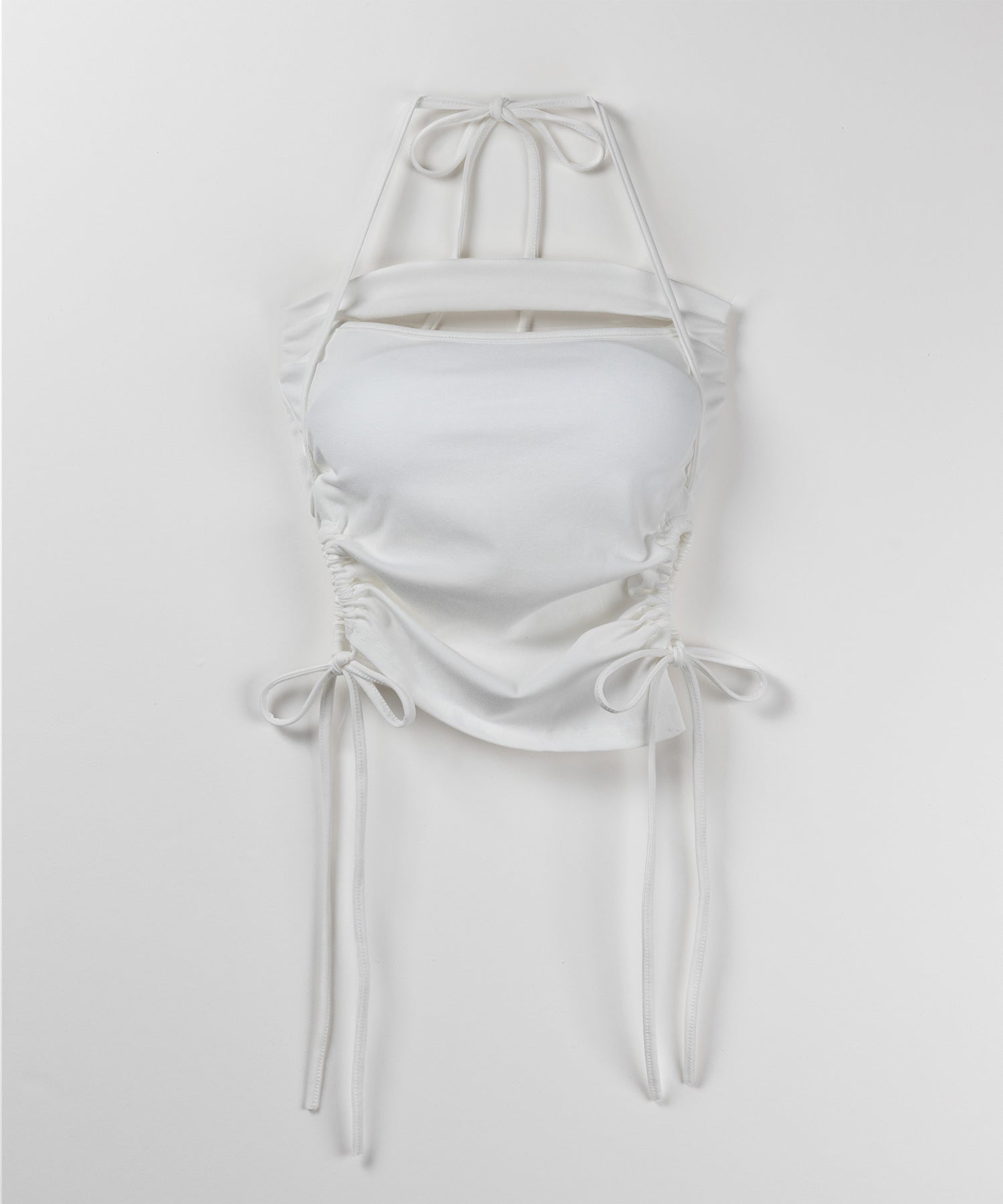 【 カップ付き ／ ２WAY 】クロスストラップリボンカットアウトショートキャミソール ／ cross strap ribbon cutout short camisole