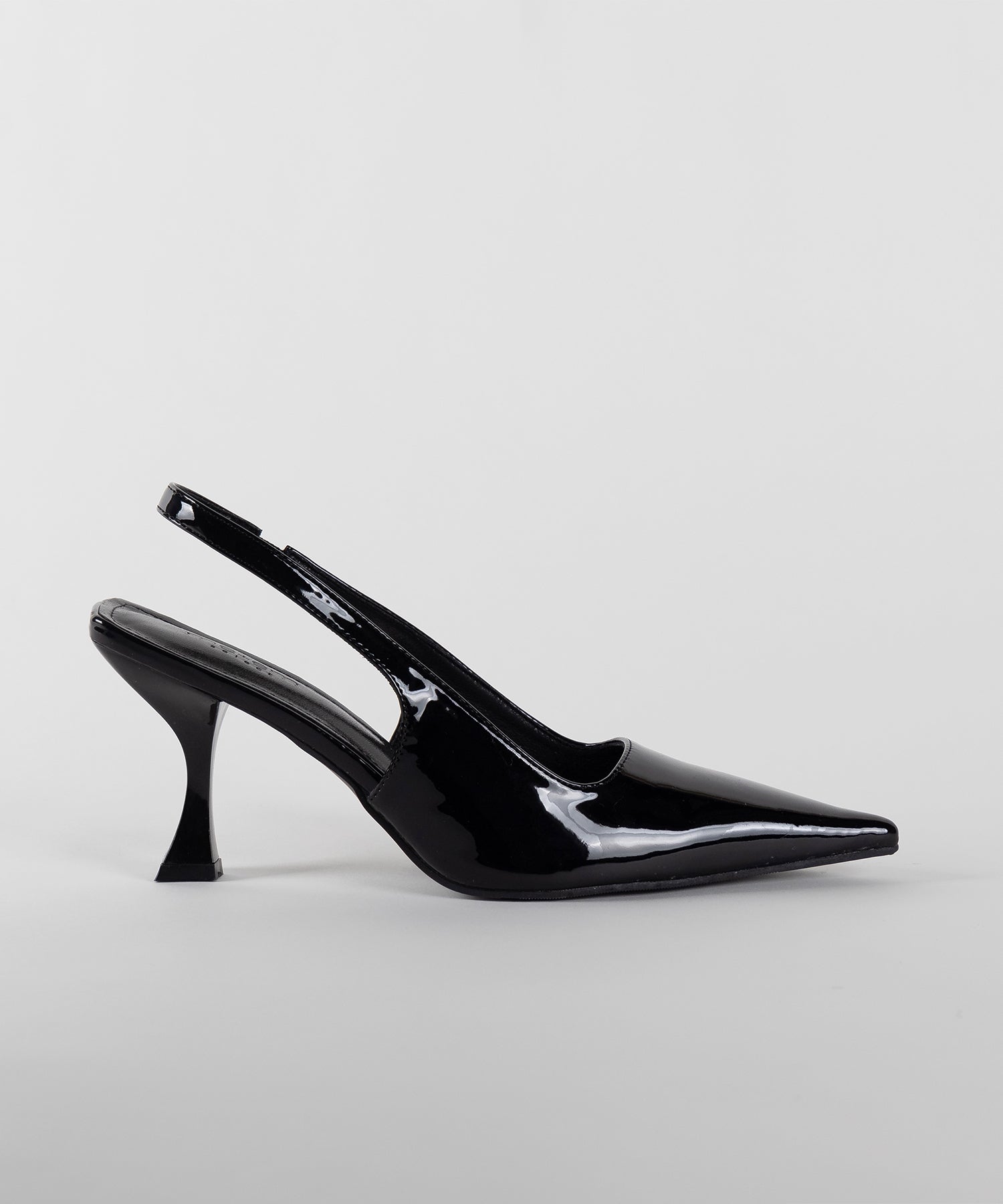 【 ２color 】ポインテッドトゥチャンキーヒールメタリックミュール ／ pointed toe chunky heel metallic mules
