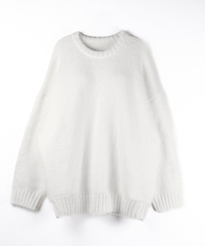 オーバーサイズフラッフィーニットプルオーバー ／ oversize fluffy knit pullover