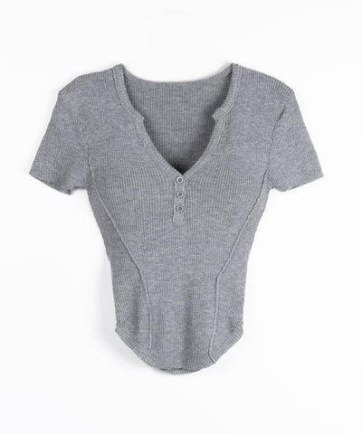 ヘンリーネックタイトフィット半袖リブニットトップス ／ Henley neck tight fit short sleeve rib knit tops