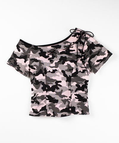 ヴィンテージカモフラカットアウトレースアップワンショルＴシャツ　／ Vintage camouflage cutout laceup one shoulder T-shirt