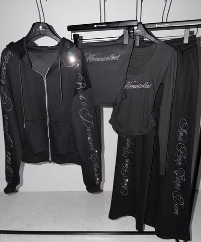 【 セットアップ可能 】ラインストーンロゴワイドスウェットパンツ ／ Rhine stone logo wide sweatpants